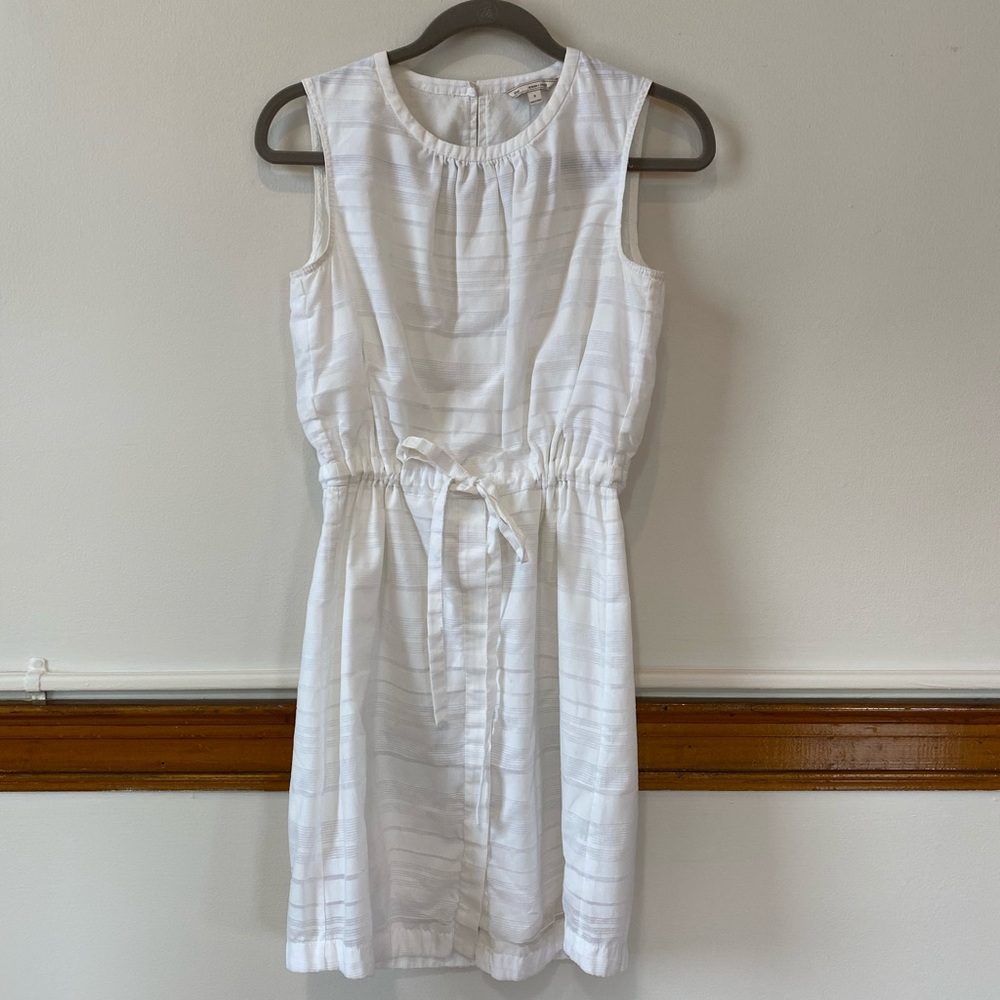 GAP White Sleeveless Drawstring Waist Dress